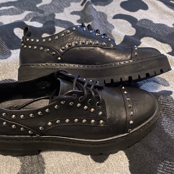 Beautiful Darkwavs! listed as women’s 8 must be men’s 8 , as these are unisex - Picture 1 of 5